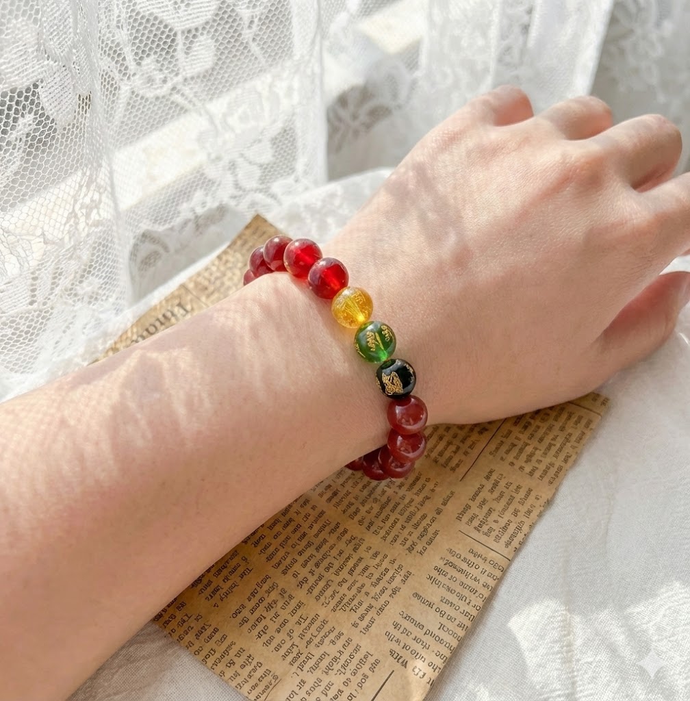 人気No.1！金運・仕事運アップのお守り天然石ブレスレット（着用イメージ）